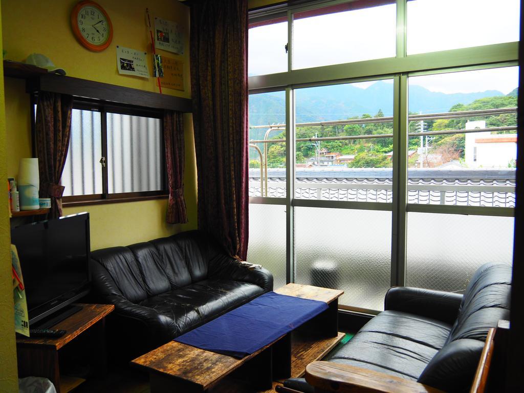 Sudomari Minshuku Friend Hotell Yakushima  Exteriör bild